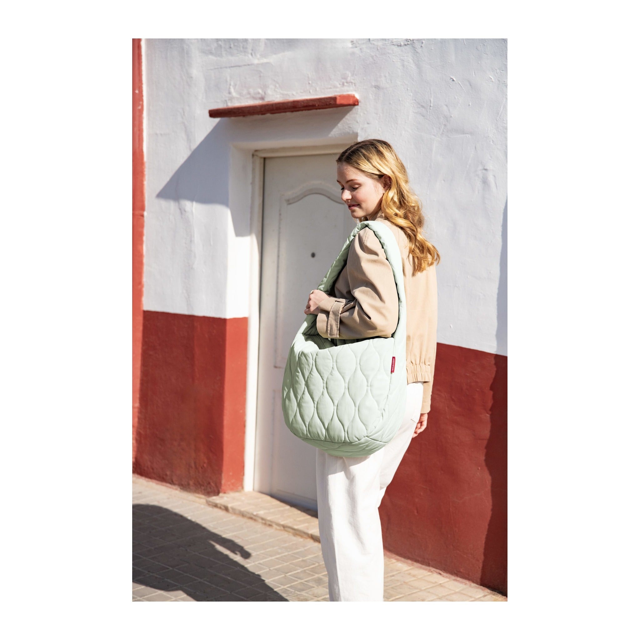 Reisenthel moonbag puffer iced matcha