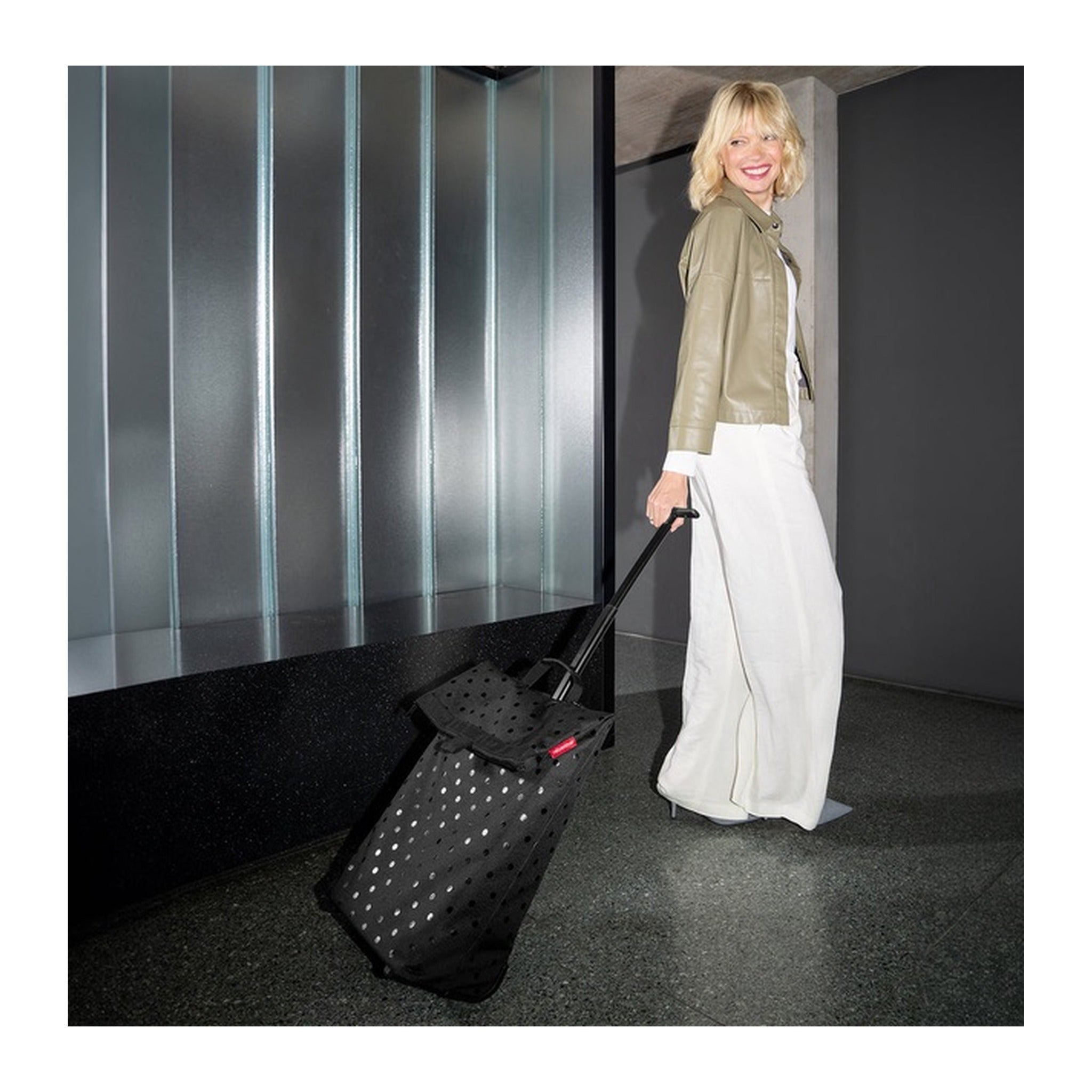 Reisenthel trolley M glossy dots