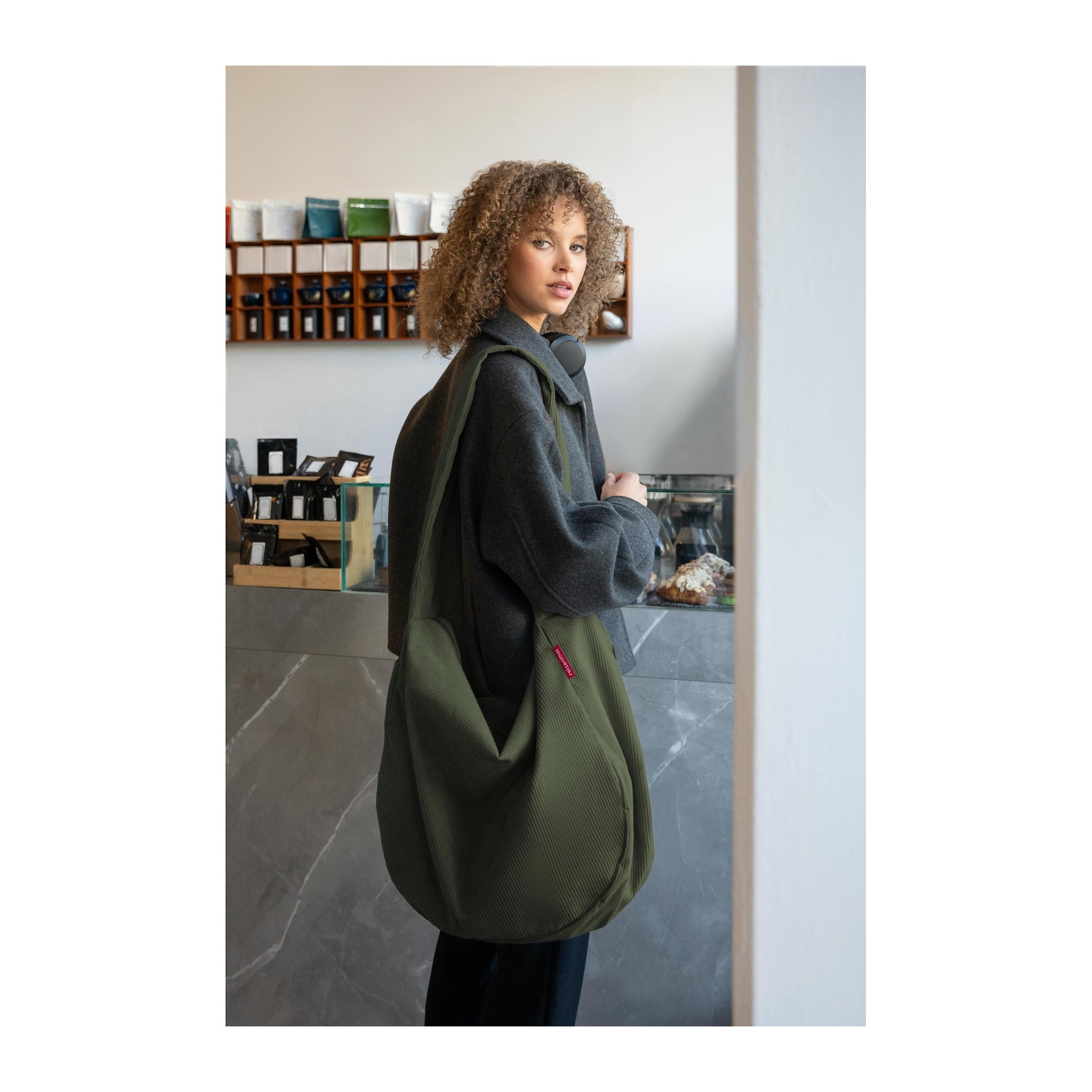 Reisenthel moonbag cord dark matcha