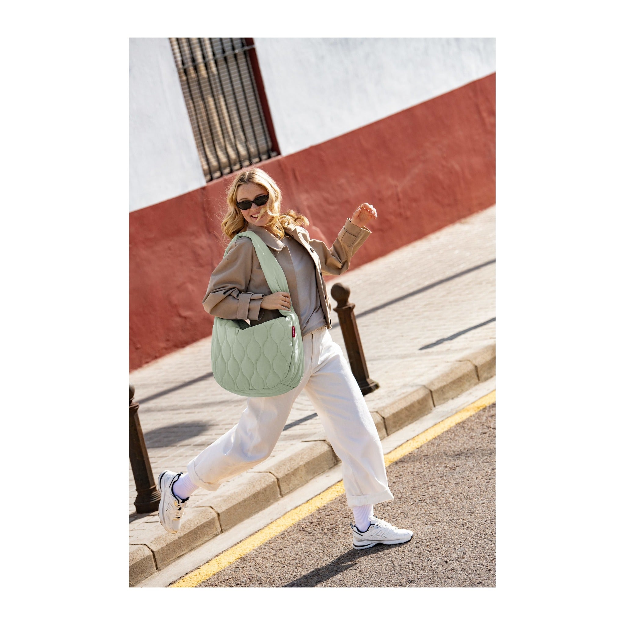Reisenthel moonbag puffer iced matcha
