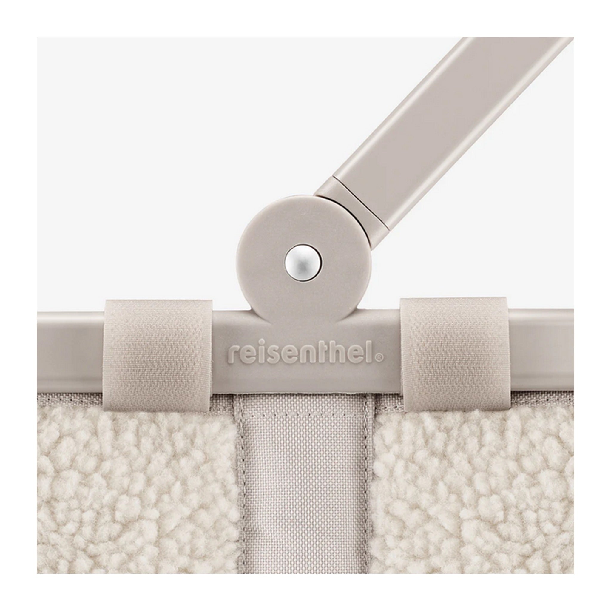 Reisenthel carrybag teddy sand