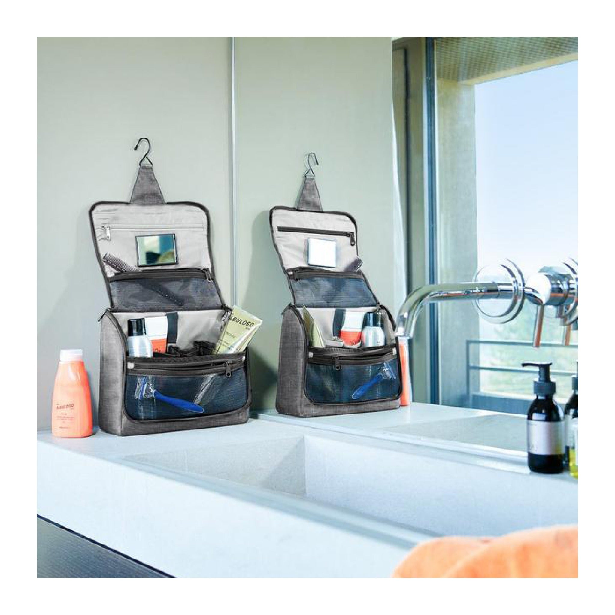 Reisenthel toiletbag XL twist silver